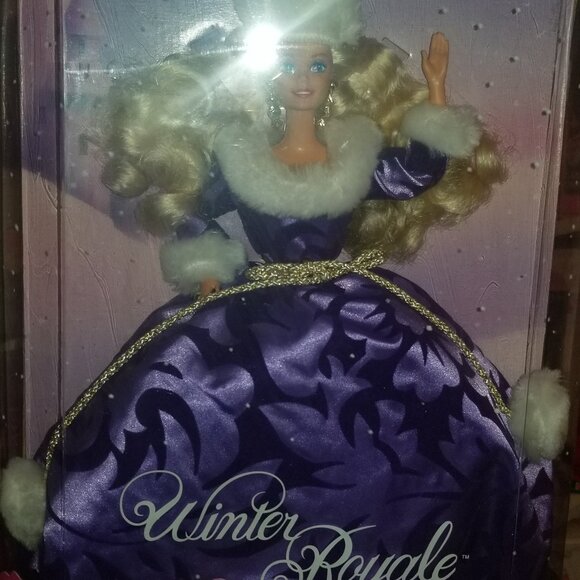 1993 Winter Royal Barbie NIB - Picture 3 of 9
